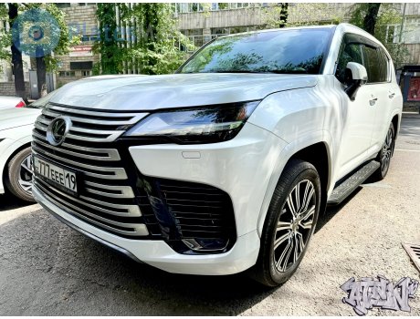777 EEE 19, Lexus LX