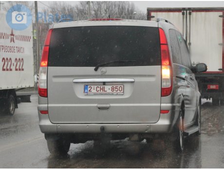 2-CHL-850, Mercedes-Benz Viano