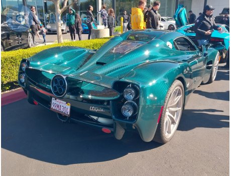 9RMA304, Pagani Utopia