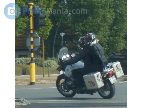 M-APH-965, BMW R Series