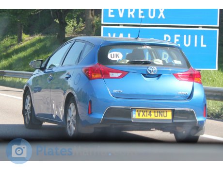 VX14 UNU, Toyota Auris