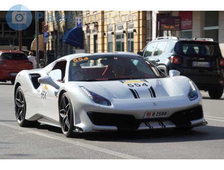 R 2588, Ferrari 488