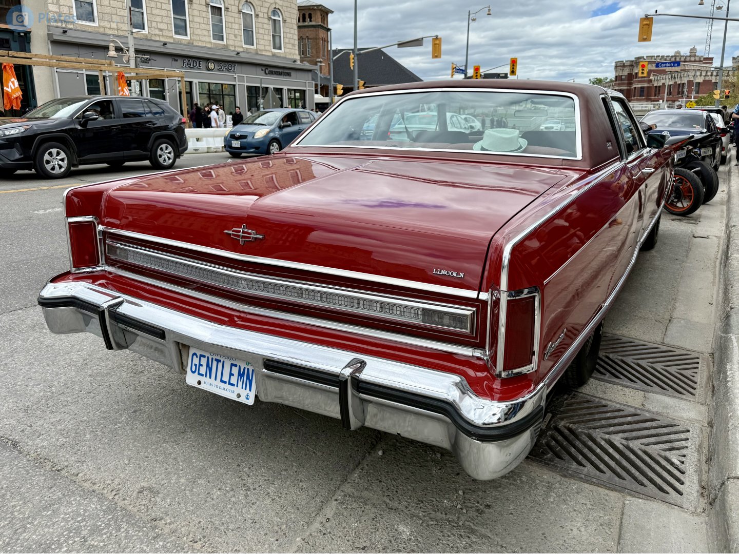 GENTLEMN, Lincoln Continental 6th gen 2-door Coupé (66), 1979–1980