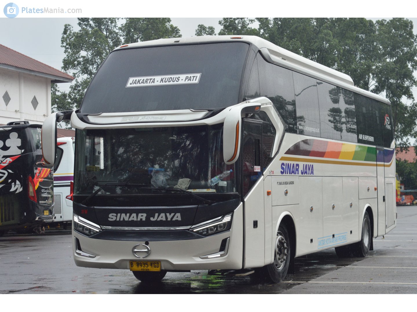 B 7935 TGD, Hino 