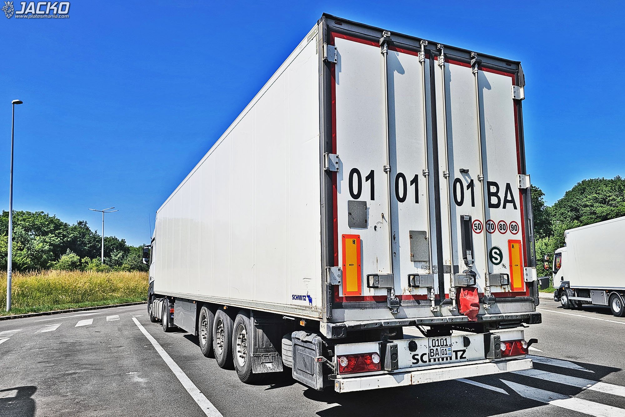 0101 BA 01, Schmitz SKO 