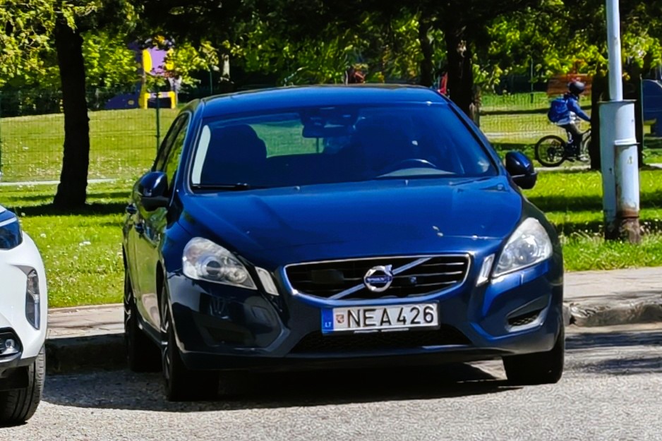 NEA 426, Volvo V60 1st gen (155/157), 2010–2018