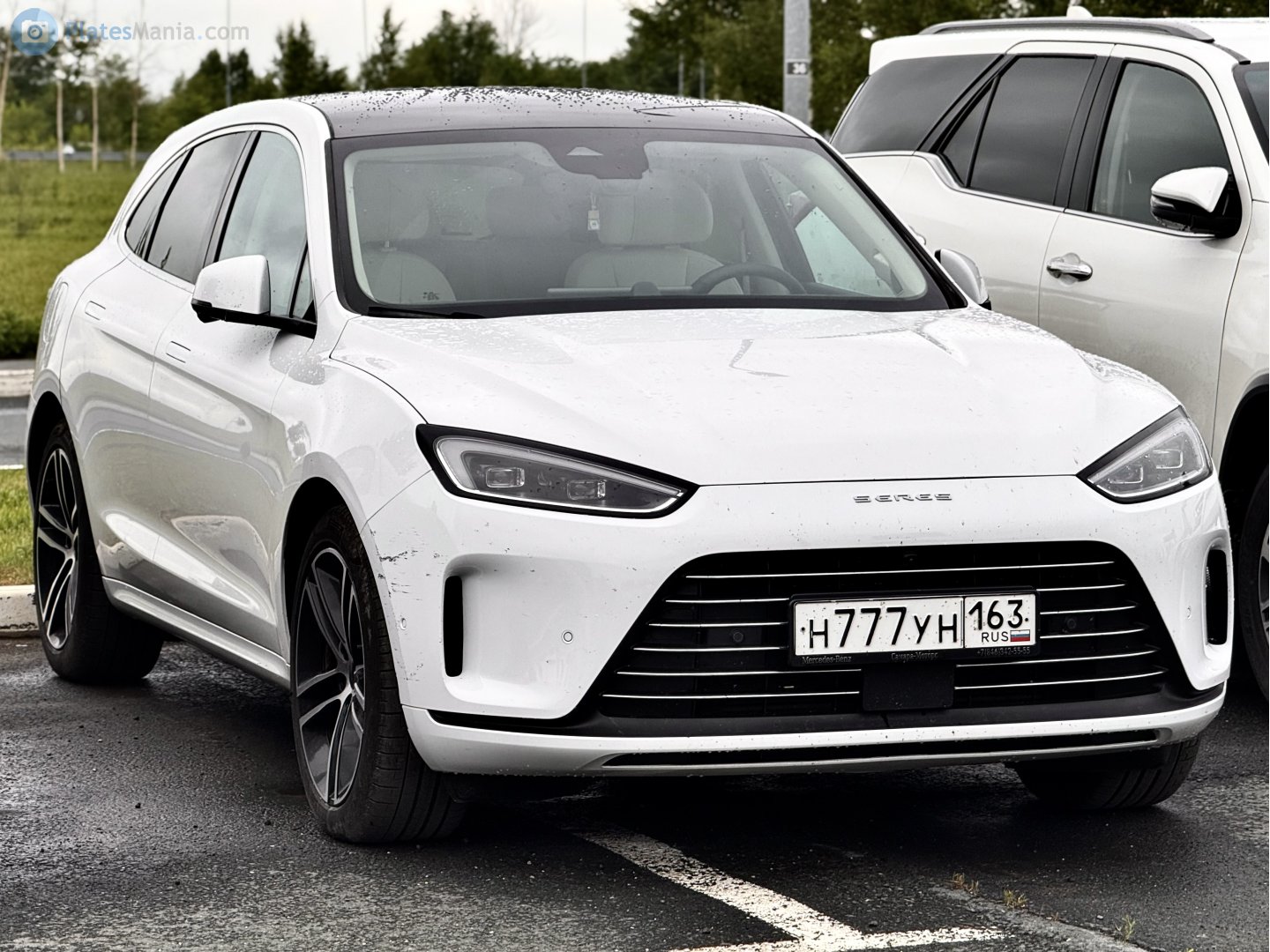 н 777 ун 163, Seres M5 