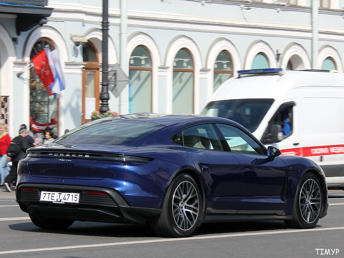 7TE T 4715, Porsche Taycan 