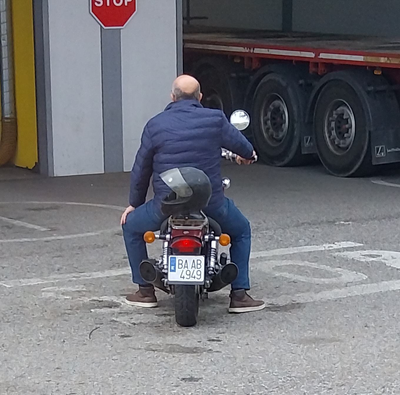 BA 4949 AB, Daelim VT 