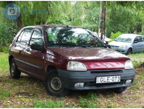 GLE-073, Renault Clio