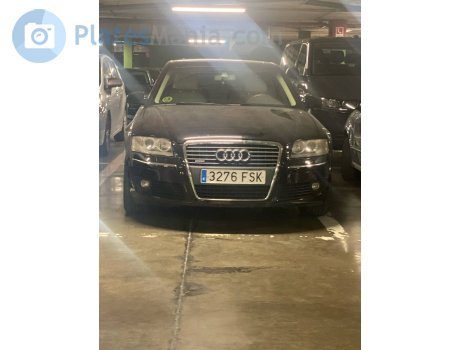 3276 FSK, Audi A8