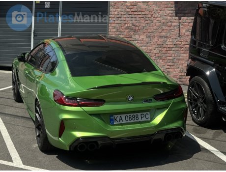 KA 0888 PC, BMW M8