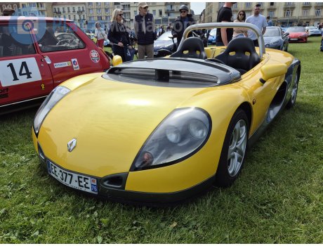 EE-377-EE, Renault Sport Spider