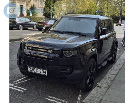 226 D 534, Land Rover Defender
