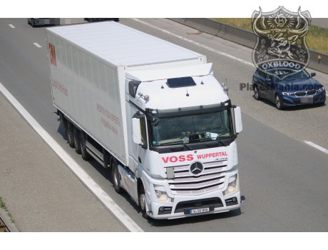 W SV 890, Mercedes-Benz Actros