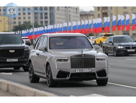 т900тт77, Rolls-Royce Cullinan