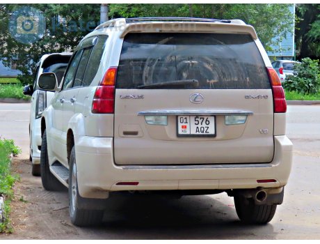 01 576 AQZ, Lexus GX