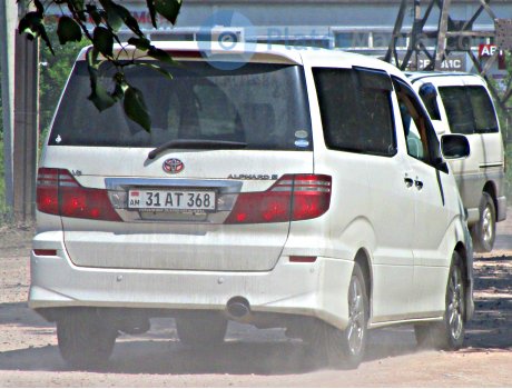 31 AT 368, Toyota Alphard