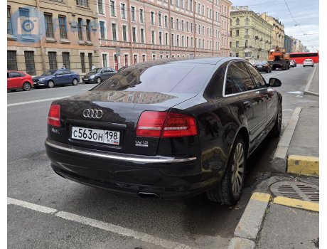 с563он198, Audi A8
