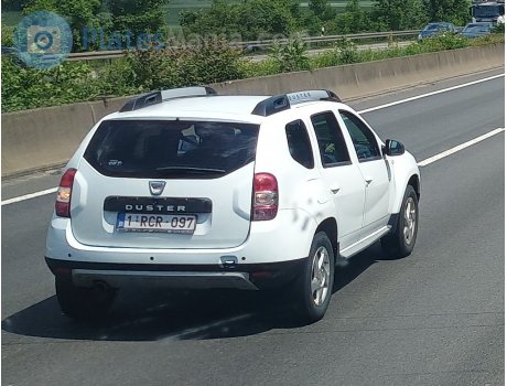 1-RCR-097, Dacia Duster