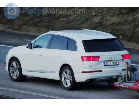 6AE 9858, Audi Q7
