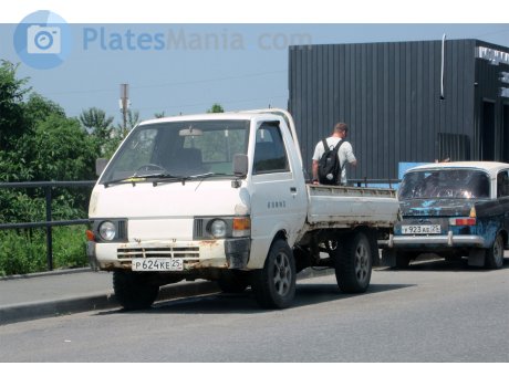 р624ке25, Nissan Vanette