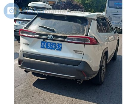 津A·858G2, Toyota Wildlander