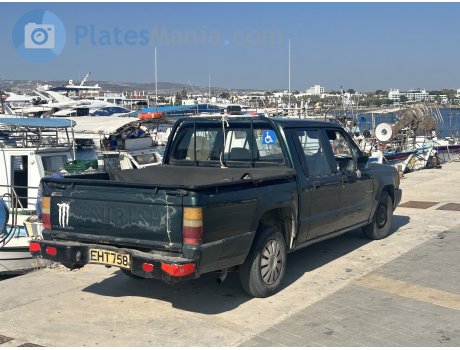 EHT 758, Mitsubishi L200