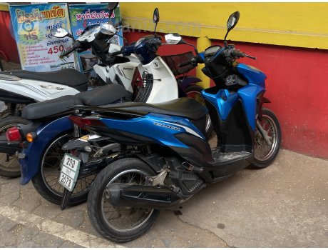 2กอ 2073, Honda Click
