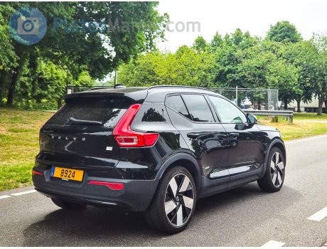 8924, Volvo XC40 / EX40