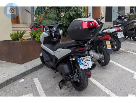 9032 NCV, Kymco Skytown