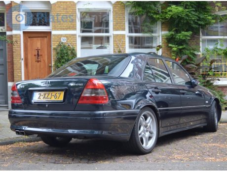 2-XZJ-67, Mercedes-Benz C-Klasse