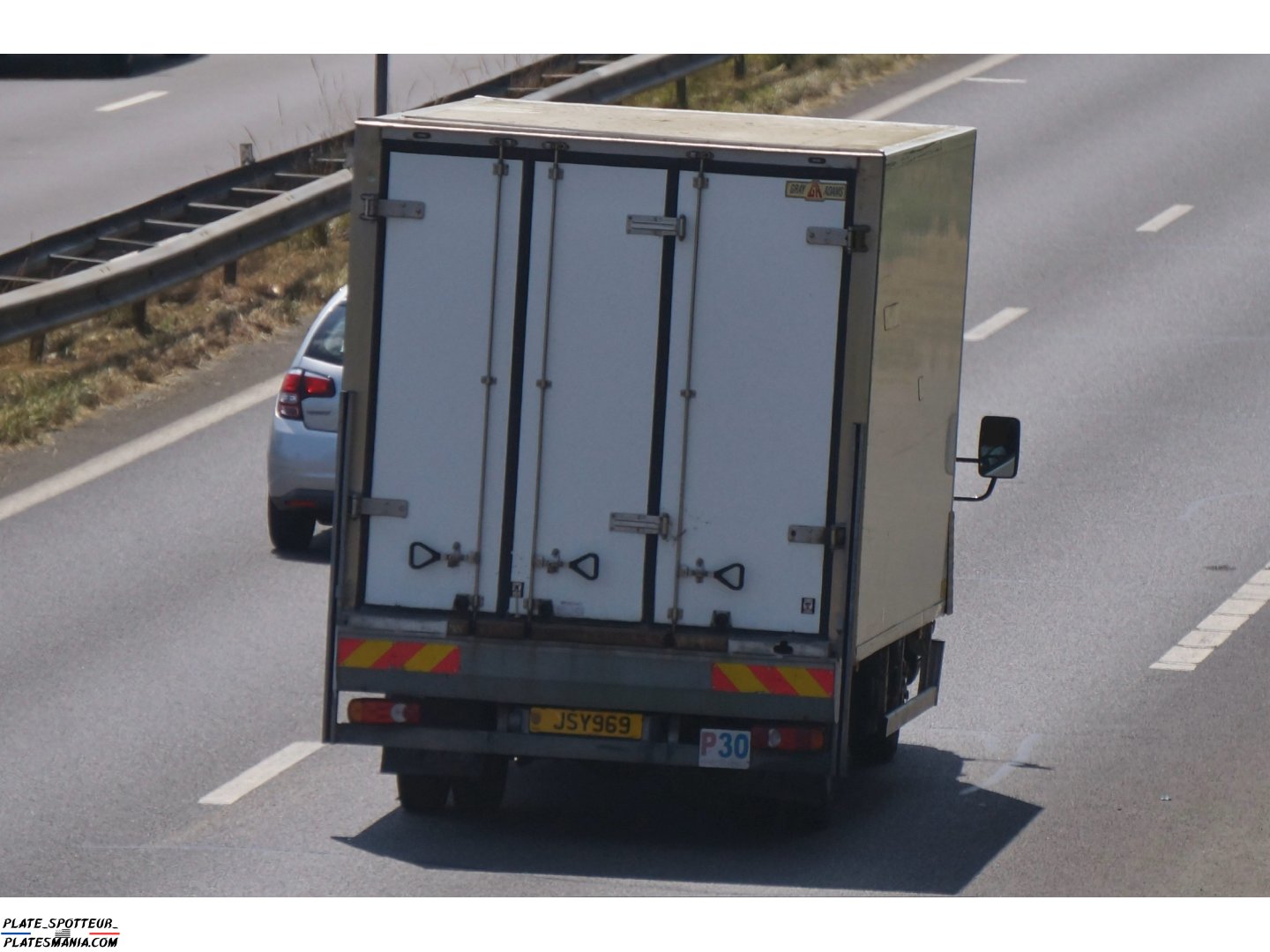 JSY969, Mitsubishi Fuso FE 