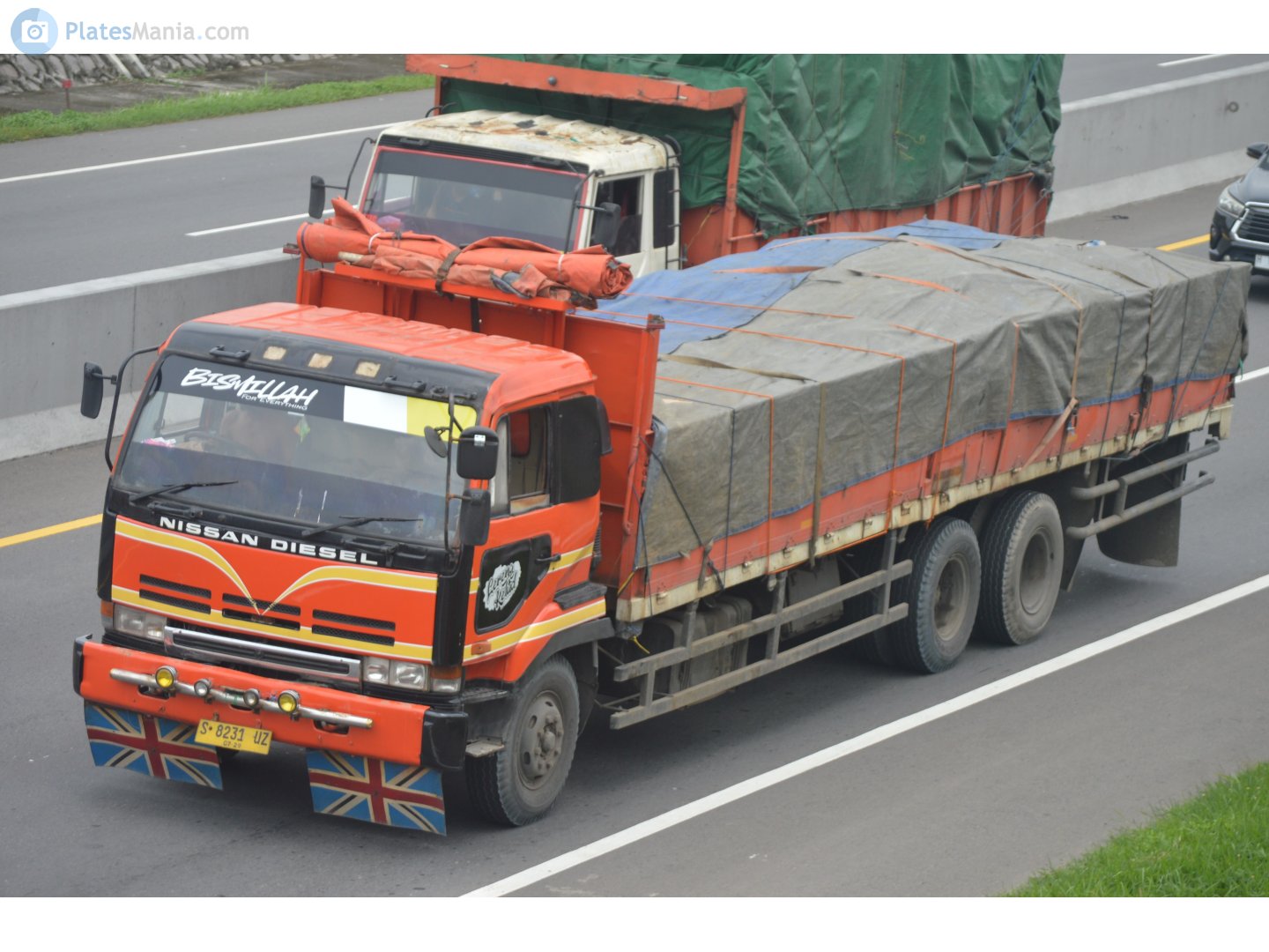 S 8231 UZ, Nissan Diesel Big Thumb 