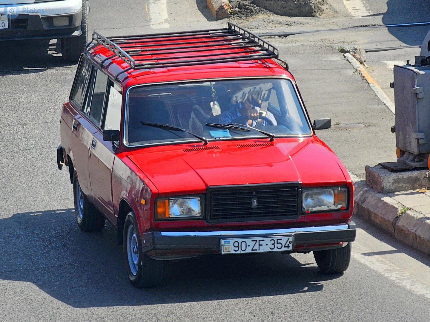 90 ZF 354, Lada (VAZ) 2104 