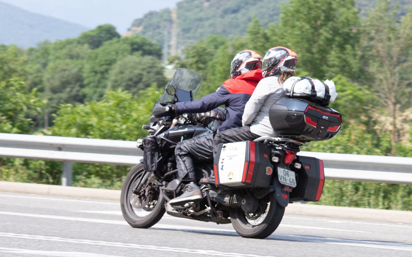 06-VN-46, Triumph Motorcycles Tiger 800/1200/Explorer, 2010–2020