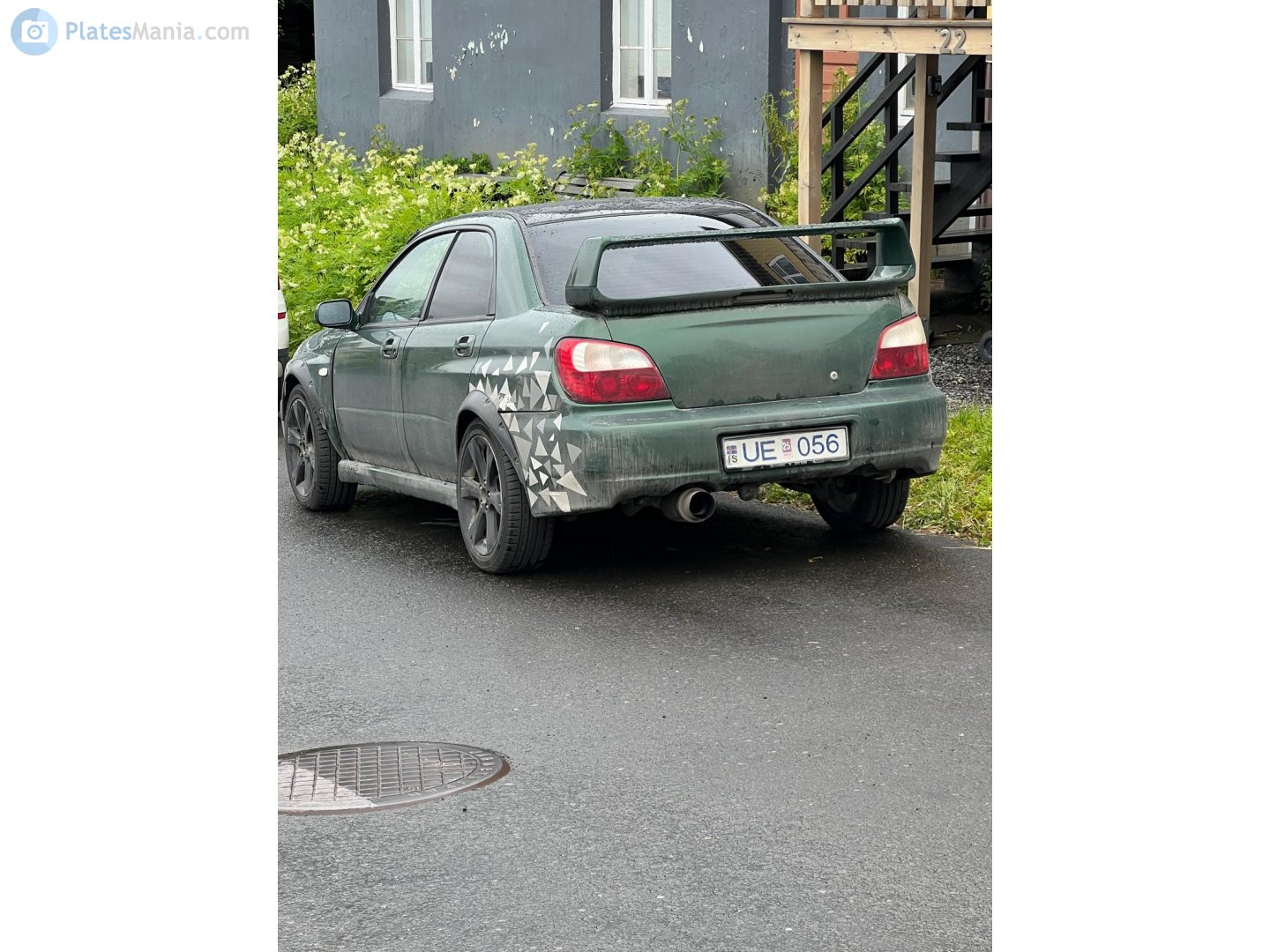 UE 056, Subaru Impreza WRX STi 2nd gen Sedan (GD), 2001–2002