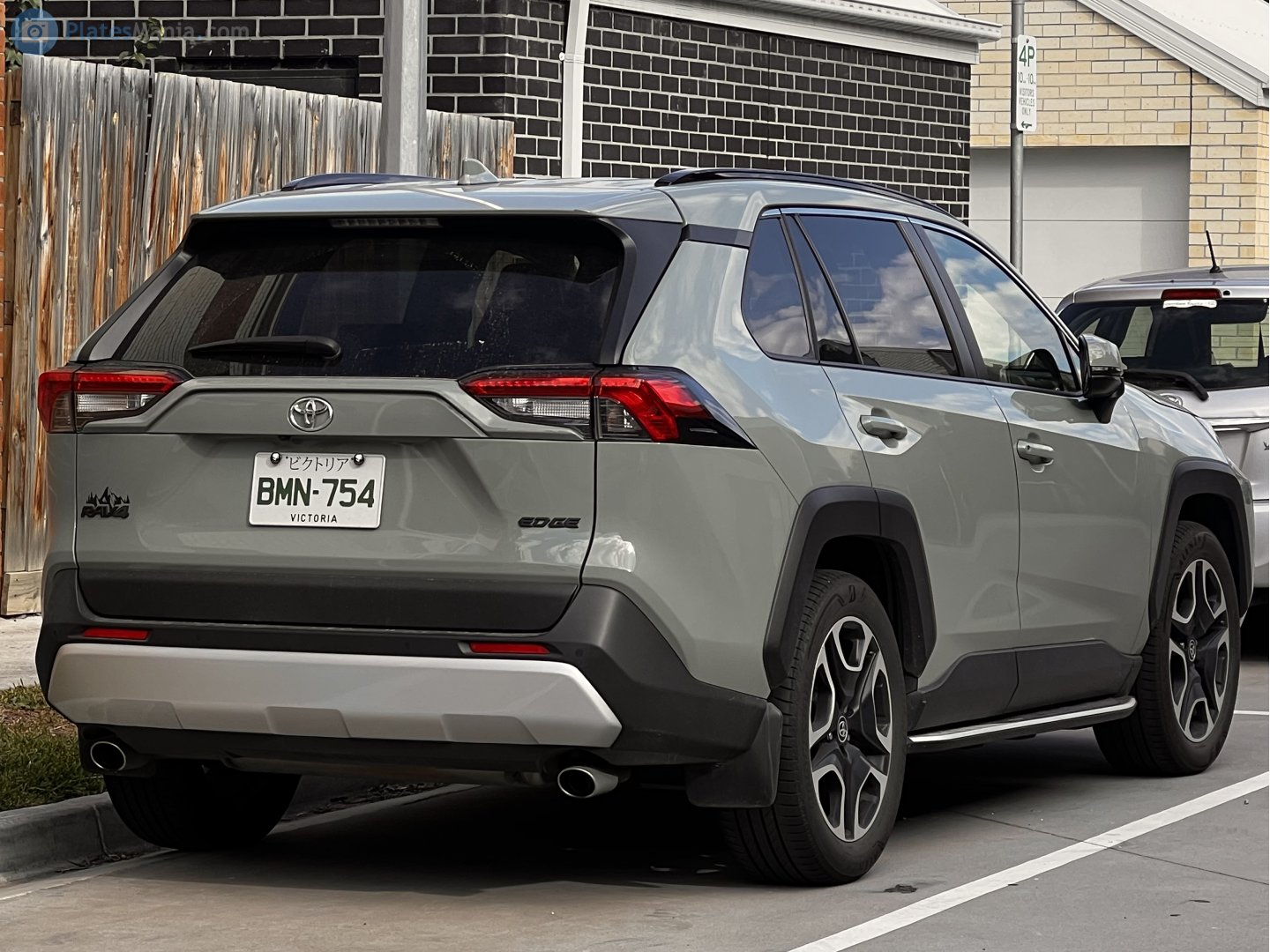 BMN-754, Toyota RAV4 4th gen (XA40), facelift, 2015–2019
