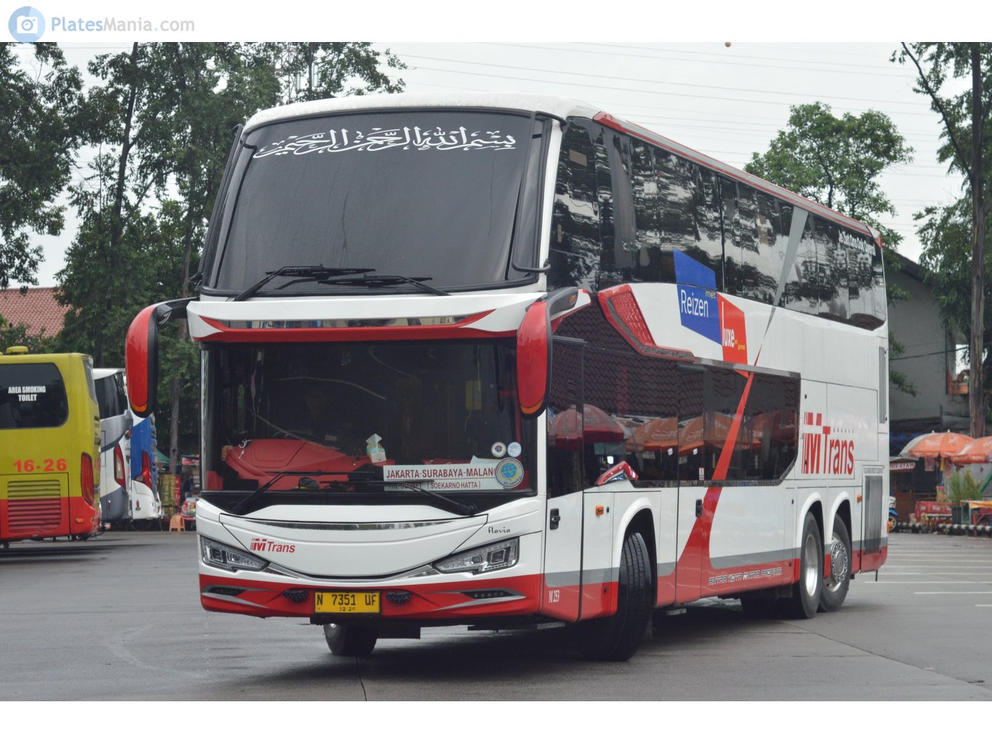 N 7351 UF, Volvo B11R 