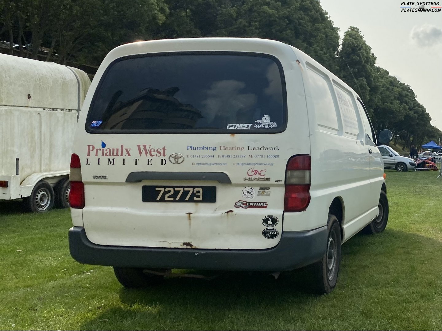 72779, Toyota HiAce 4th gen Van (H100), 1989–2004