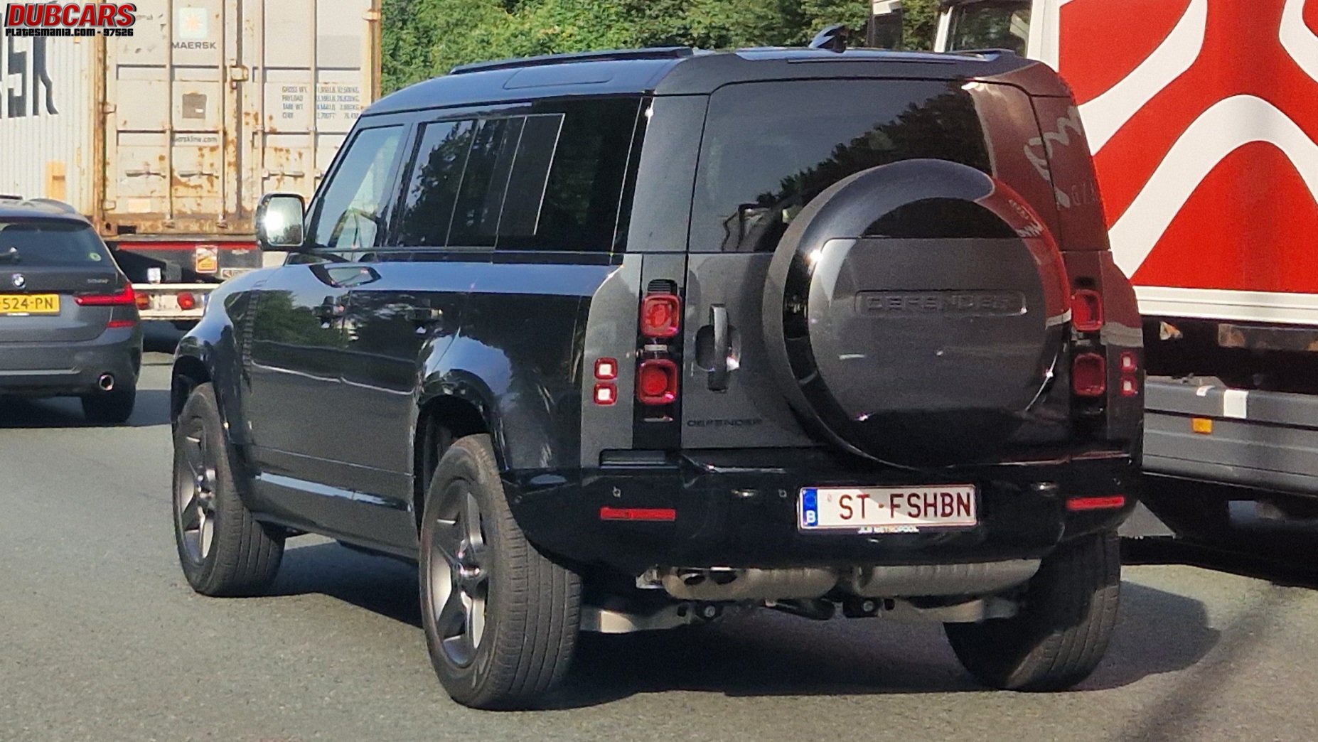 ST-FSHBN, Land Rover Defender 2nd gen 110