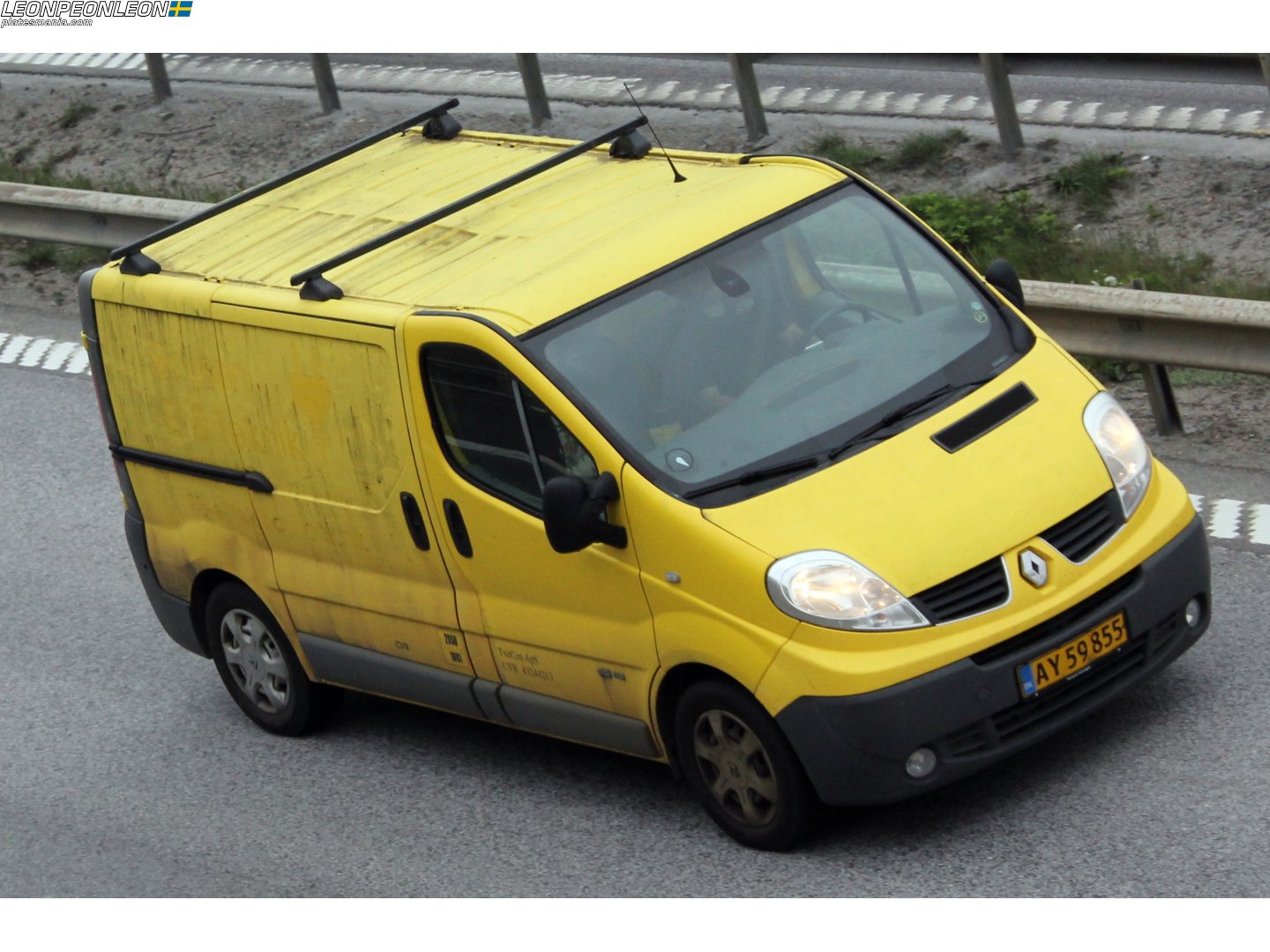 AY 59855, Renault Trafic 2nd gen (X83), 2001–2014