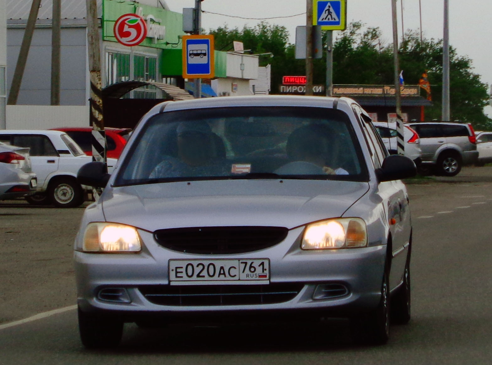 е 020 ас 761, Hyundai Accent 2nd gen Sedan (LC), 1999–2003 (–2016 in others)