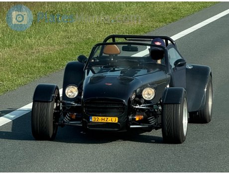 32-HZ-LJ, Donkervoort D8