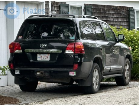 NI 739, Toyota Land Cruiser