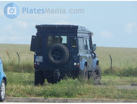 GE ST 24, Land Rover Defender