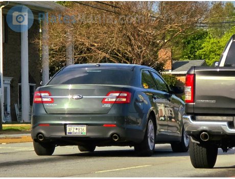 XFZ 836, Ford Taurus