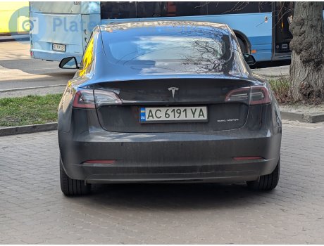 AC 6191 YA, Tesla Model 3