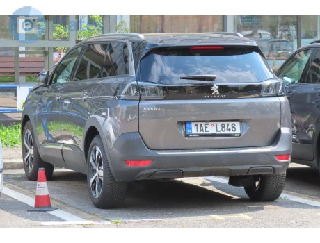 1AE L846, Peugeot 5008