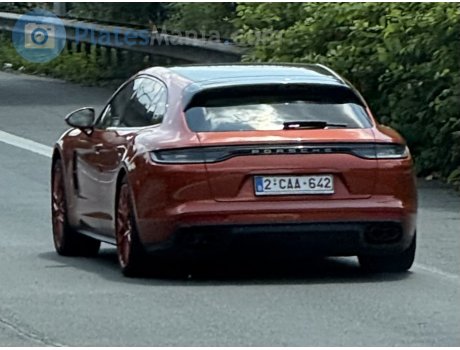 2-CAA-642, Porsche Panamera